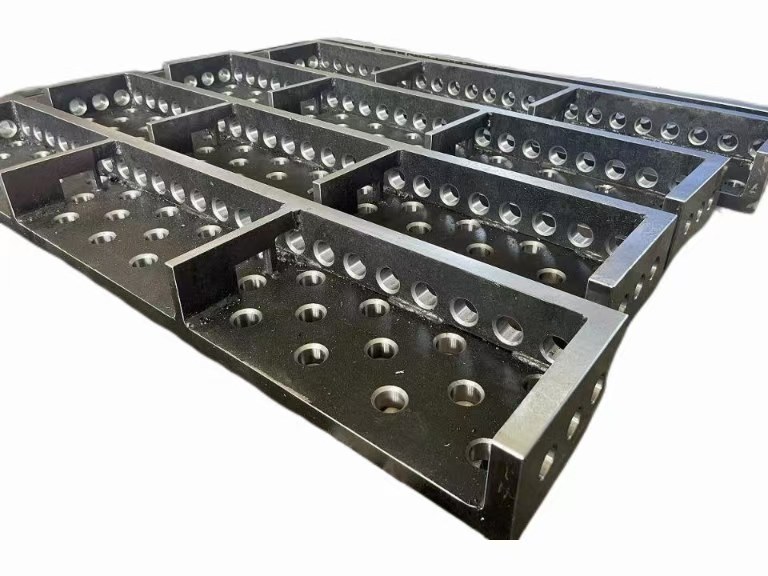 Zer egiten du benetan soldadurarako mahai gaineko altzairu edo burdinurtu onena